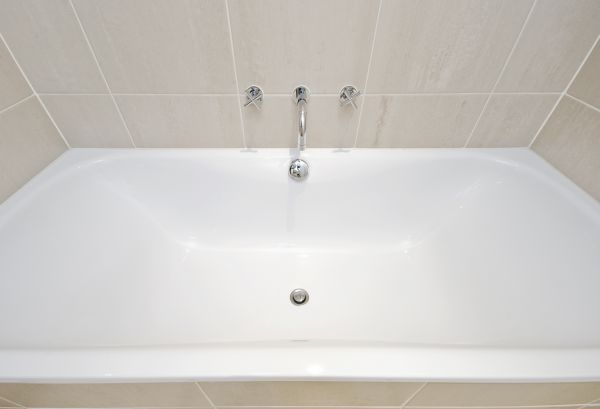Fiberglass Tub Refinishing